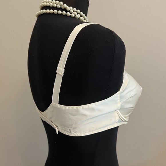 Vintage Franco' by Graceform Minimizing Bra Hand Sewn with Velvet In White - Picture 9 of 16
